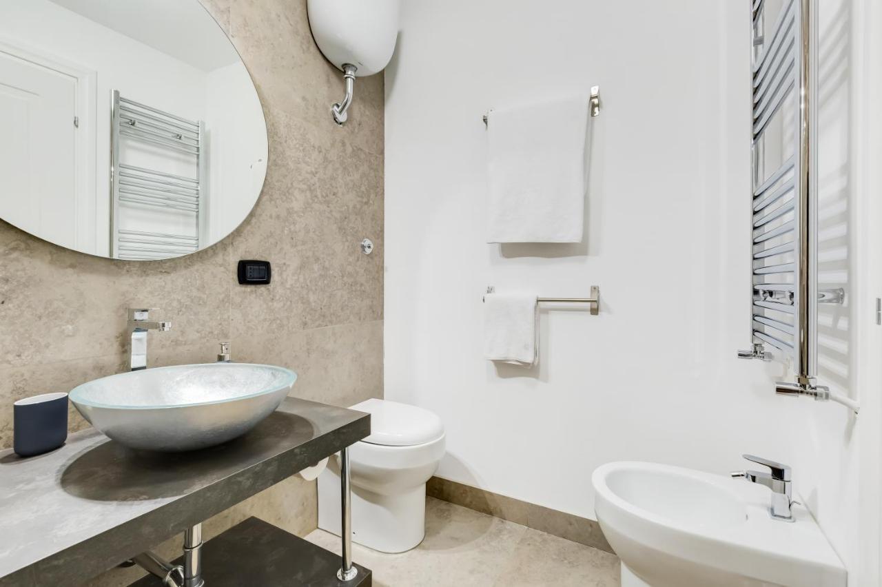 Bmga L Glam Industrial 3-Bed Apartment In Termini Roma Exterior foto