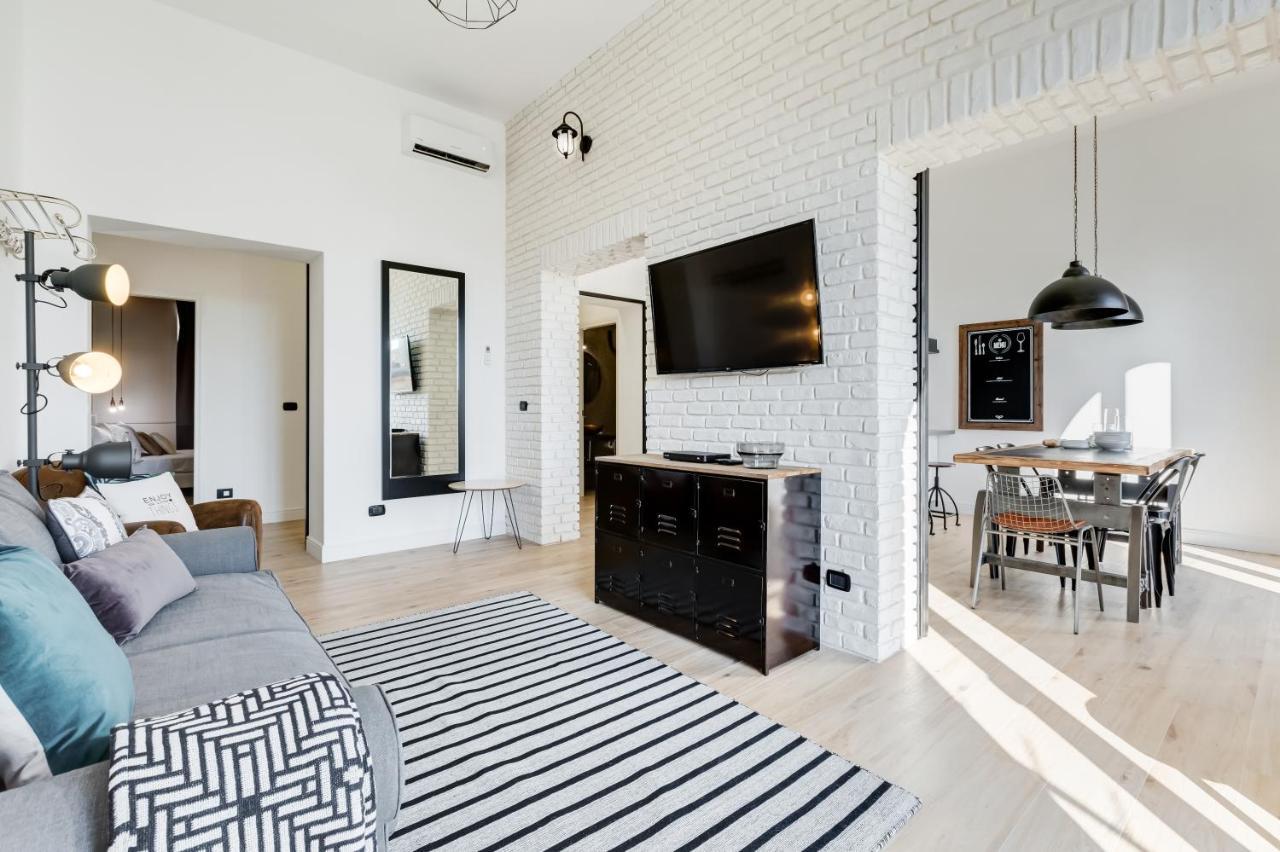 Bmga L Glam Industrial 3-Bed Apartment In Termini Roma Exterior foto